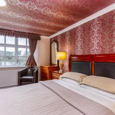 Field House Guest House 