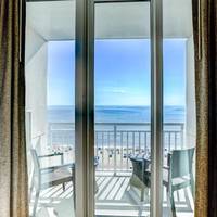 Oceanaire Resort Hotel 