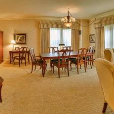Fairhaven Village Inn 