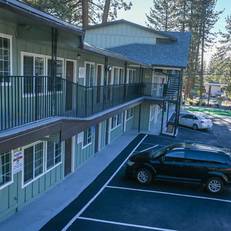Stateline Economy Inn 