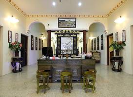 Banana Boutique Hotel 