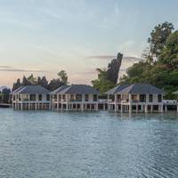 Lagen Island Resort 