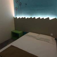 Warm Blanket Hotel 