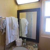 Pacific Shores Inn 