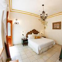 Los Pilares Hotel 