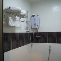 Pearl White Hotel 