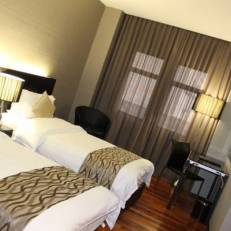11@Century Hotel 
