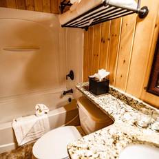 Elk Country Inn 