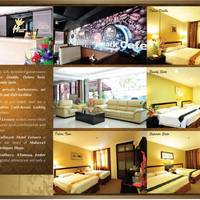 Hallmark Hotel 