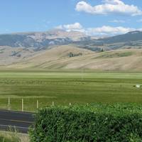 Elk Refuge Inn 