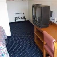 Quad City Inn 