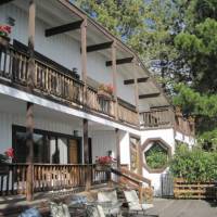 Holiday House 