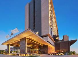 The Leela Ambience Convention Hotel Delhi 