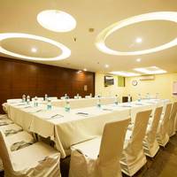 Alpina Hotels & Suites 