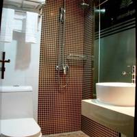 Omeiga Business Hotel 