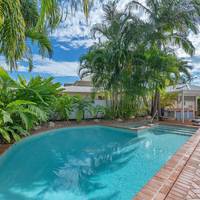 Accommodation Rimini by the River - Noosa 