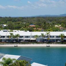 Skippers Cove Waterfront Resort 