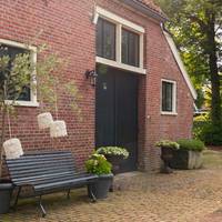 Bed & Breakfast Uiterburen 