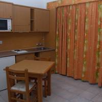 Empire Studio Apartments 
