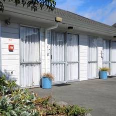 Midway Pacifica Lodge 
