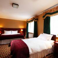 Riverbank House Hotel 