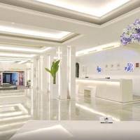 Holiday Garden Hotel 
