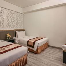 Harmonious Hotel 