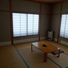 Akutsu Pension 