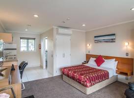 Dupont Motels 
