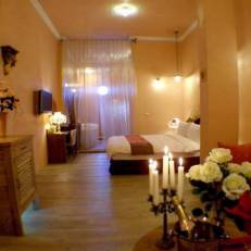 R&R Hotel 