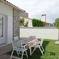 Holiday Home Maison du Pas de la Roquille Vaux Sur Mer 
