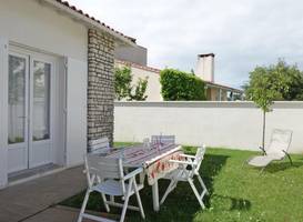 Holiday Home Maison du Pas de la Roquille Vaux Sur Mer 