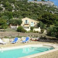 Holiday Home Prescilla Saint Saturnin Les Apt 