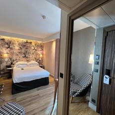 Quality Hotel Acanthe - Boulogne Billancourt 