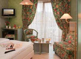 Logis Hostellerie Motel Au Bois Le Sire 