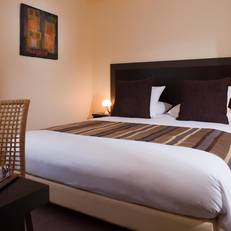 Qualys-Hotel Le Relais Saint Jacques 