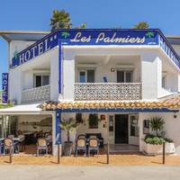 Hotel Les Palmiers En Camargue 