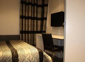 Air Hotel 