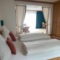 Hotel Restaurant Cafe Neu Meran 