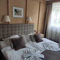 Zum Hirschhaus Hotel-Restaurant 