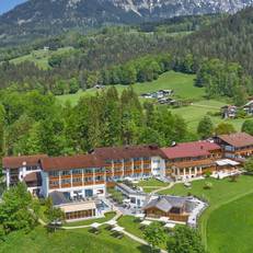 Alm- & Wellnesshotel Alpenhof 