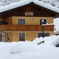 Vronis Landhaus Apartments 
