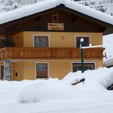 Vronis Landhaus Apartments 