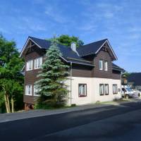 Pension Oberhof 810 M 