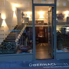Ubernacht Hostel 