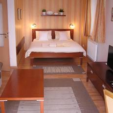 Gonda Apartments 