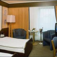 City Club Hotel 