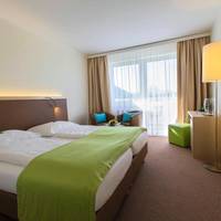 Momentum Hotel 