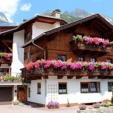 Blusnerhof 