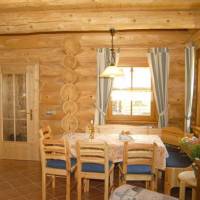 Log Home 
